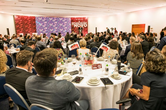 <b>O seleto público observou atento as apresentações dos palestrantes</b> <b>O seleto público observou atento as apresentações dos palestrantes</b>