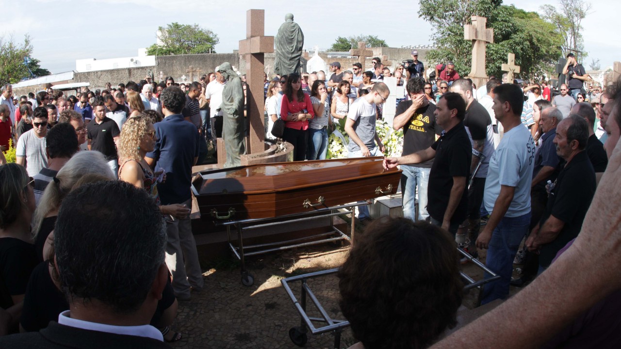 Funeral das vítimas da chacina em Campinas