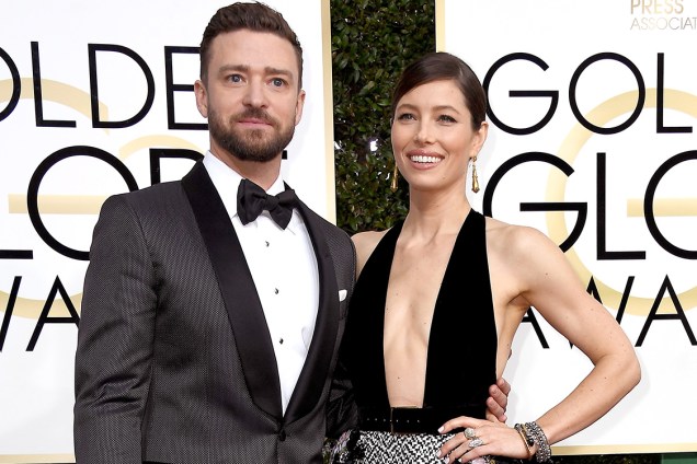 O ator e cantor Justin Timberlake e a atriz Jessica Biel chegam para o Globo de Ouro 2017, em Los Angeles