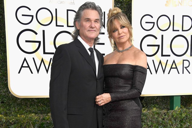 O ator Kurt Russell e a atriz Goldie Hawn chegam para o Globo de Ouro 2017, em Los Angeles