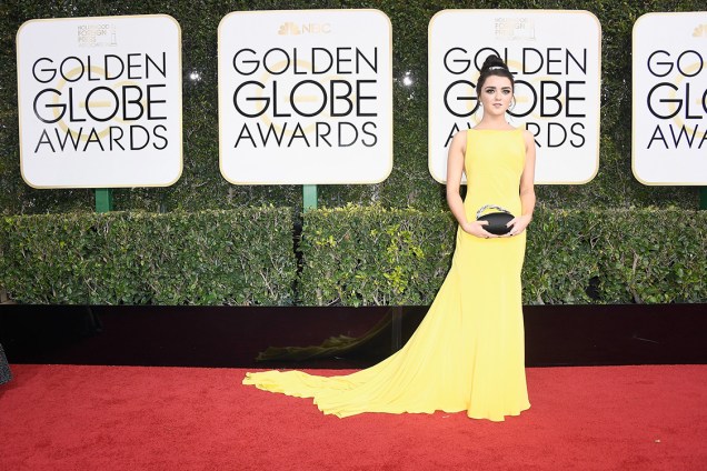 A atriz Maisie Williams chega para o Globo de Ouro 2017, em Los Angeles