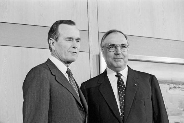 George H.W.Bush com o então chanceler alemão Helmur Kohl