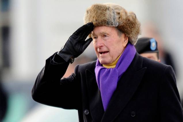 O ex-presidente dos Estados Unidos, George H.W.Bush, durante a cerimônia de posse de Barack Obama, em Washington - 20/01/2009 O ex-presidente dos Estados Unidos, George H.W.Bush, durante a cerimônia de posse de Barack Obama, em Washington - 20/01/2009