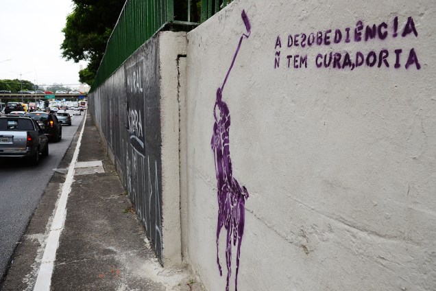 Grafite na Avenida 23 de Maio provoca o prefeito de São Paulo, João Doria