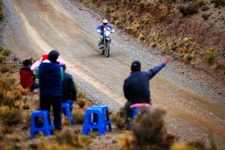 O piloto espanhol Oscar Romero durante o quinto dia do Rali Dakar 2017, entre as cidades bolivianas de Tupiza e Oruro - 06/01/2017