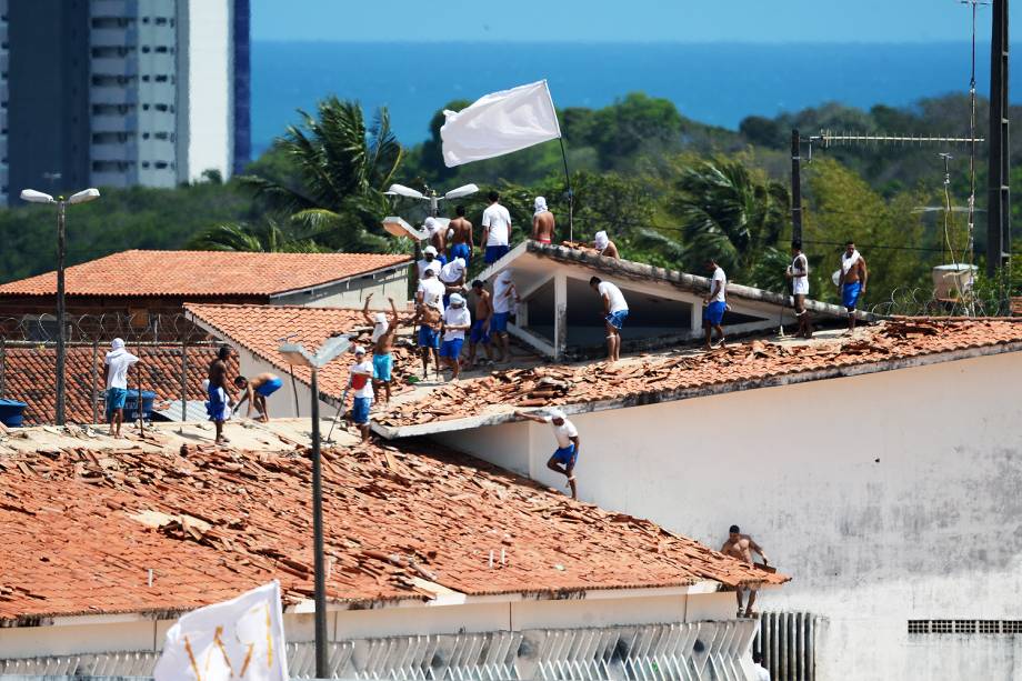 Após massacre em Alcaçuz, presídio do RN tem nova rebelião - 16/01/2017