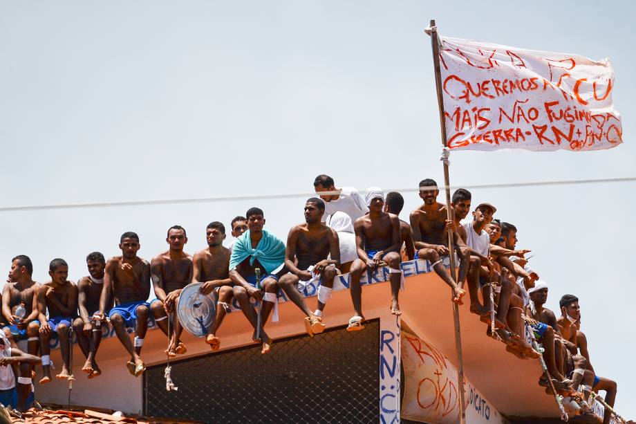 Presos rebelados Penitenciária Estadual de Alcaçuz, no Rio Grande do Norte - 16/01/2017