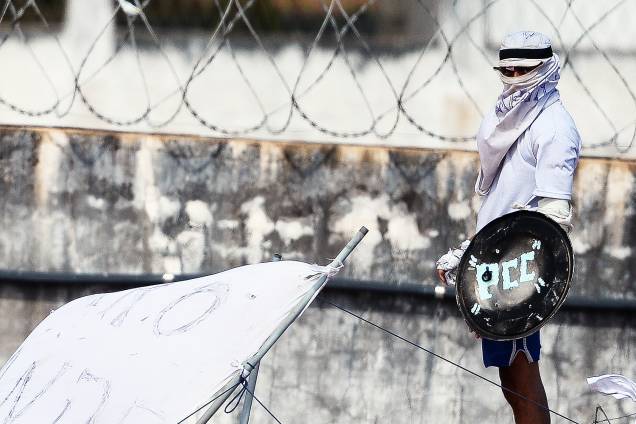 Presos rebelados Penitenciária Estadual de Alcaçuz, no Rio Grande do Norte - 16/01/2017 Presos rebelados Penitenciária Estadual de Alcaçuz, no Rio Grande do Norte - 16/01/2017