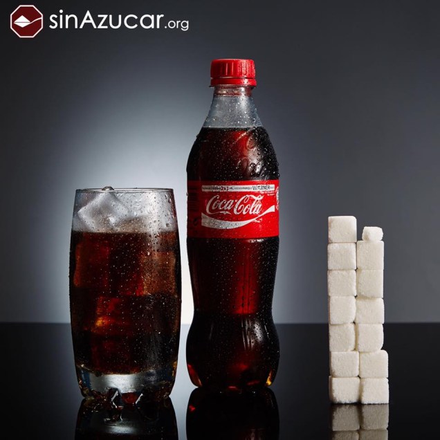 Uma garrafa de 500 ml de Coca-Cola tem 53 g de açúcar