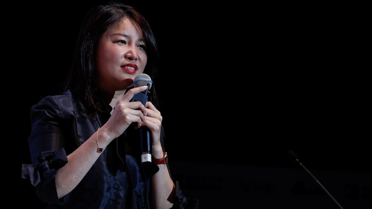 Kathy Chen durante um fórum e Xangai em Outubro