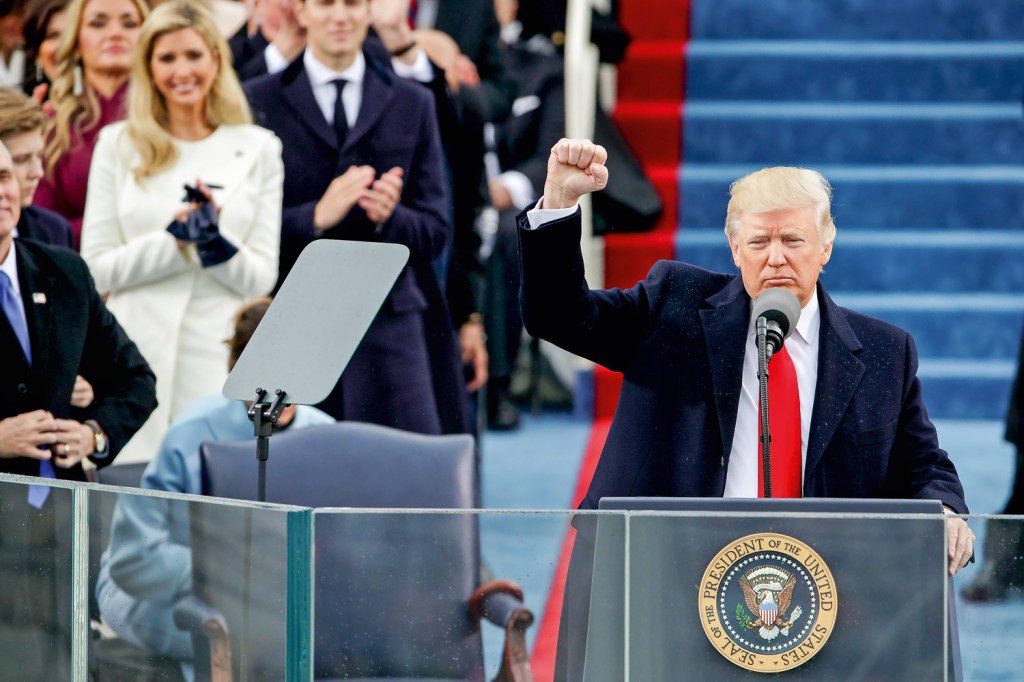 O PRESIDENTE - Donald Trump no discurso de posse, na sexta-feira 20, em Washington