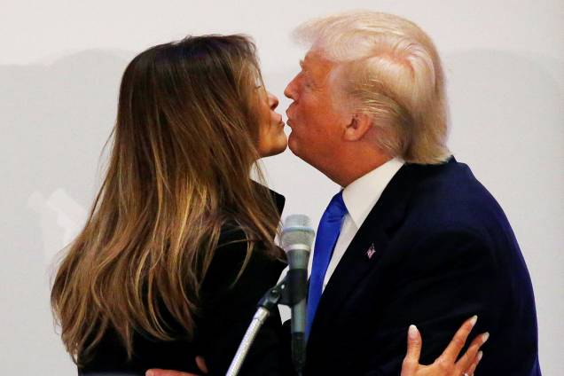 O presidente eleito dos Estados Unidos, Donald Trump, ao lado de sua mulher Melania Trump - 19/01/2017