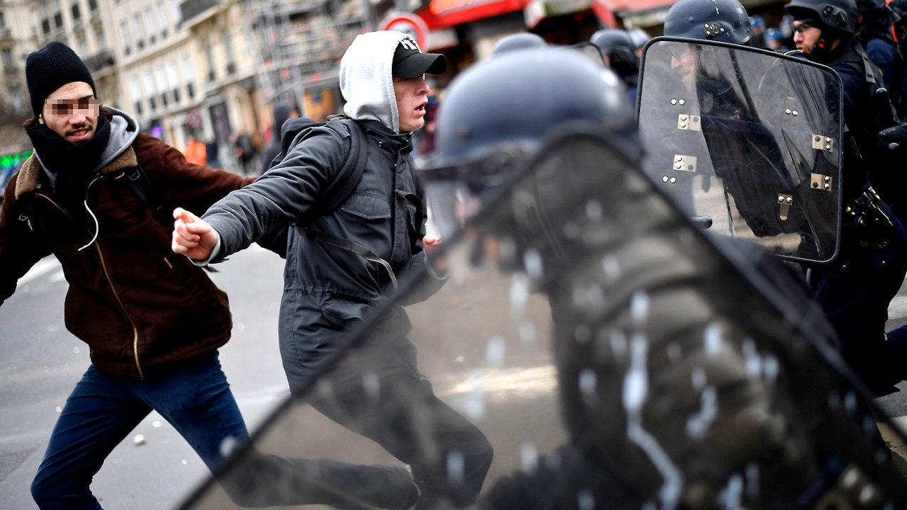 Protestos na França contra a violência policial