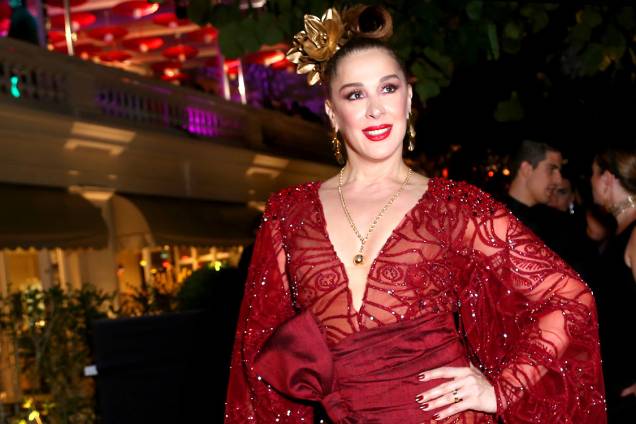A atriz Cláudia Raia, no baile de Carnaval promovido pelo hotel Copacabana Palace, no Rio de Janeiro A atriz Cláudia Raia, no baile de Carnaval promovido pelo hotel Copacabana Palace, no Rio de Janeiro