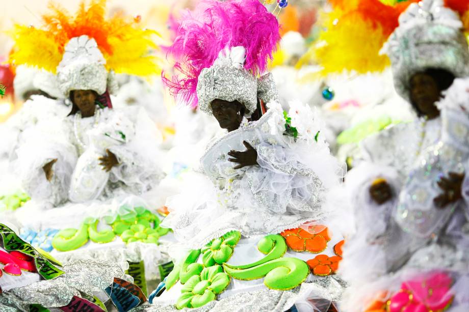 Campeã da Série A do Carnaval de 2016, a escola Paraíso do Tuiuti abre o Carnaval carioca na Marquês de Sapucaí - 26/02/2017