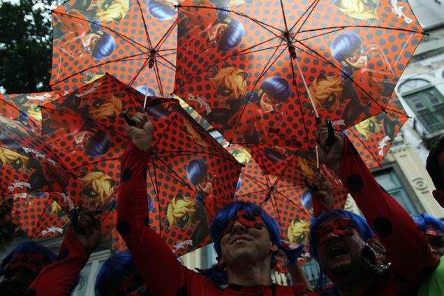 Foliões curtem o Carnaval no Rio de janeiro no bloco de rua tradicional Cordão da Bola Preta - 25/02/2017 Foliões curtem o Carnaval no Rio de janeiro no bloco de rua tradicional Cordão da Bola Preta - 25/02/2017