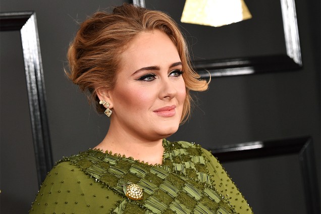 A cantora Adele chega para a cerimônia da 59ª edição do Grammy no Staples Center, em Los Angeles, nos Estados Unidos - 12/02/2017