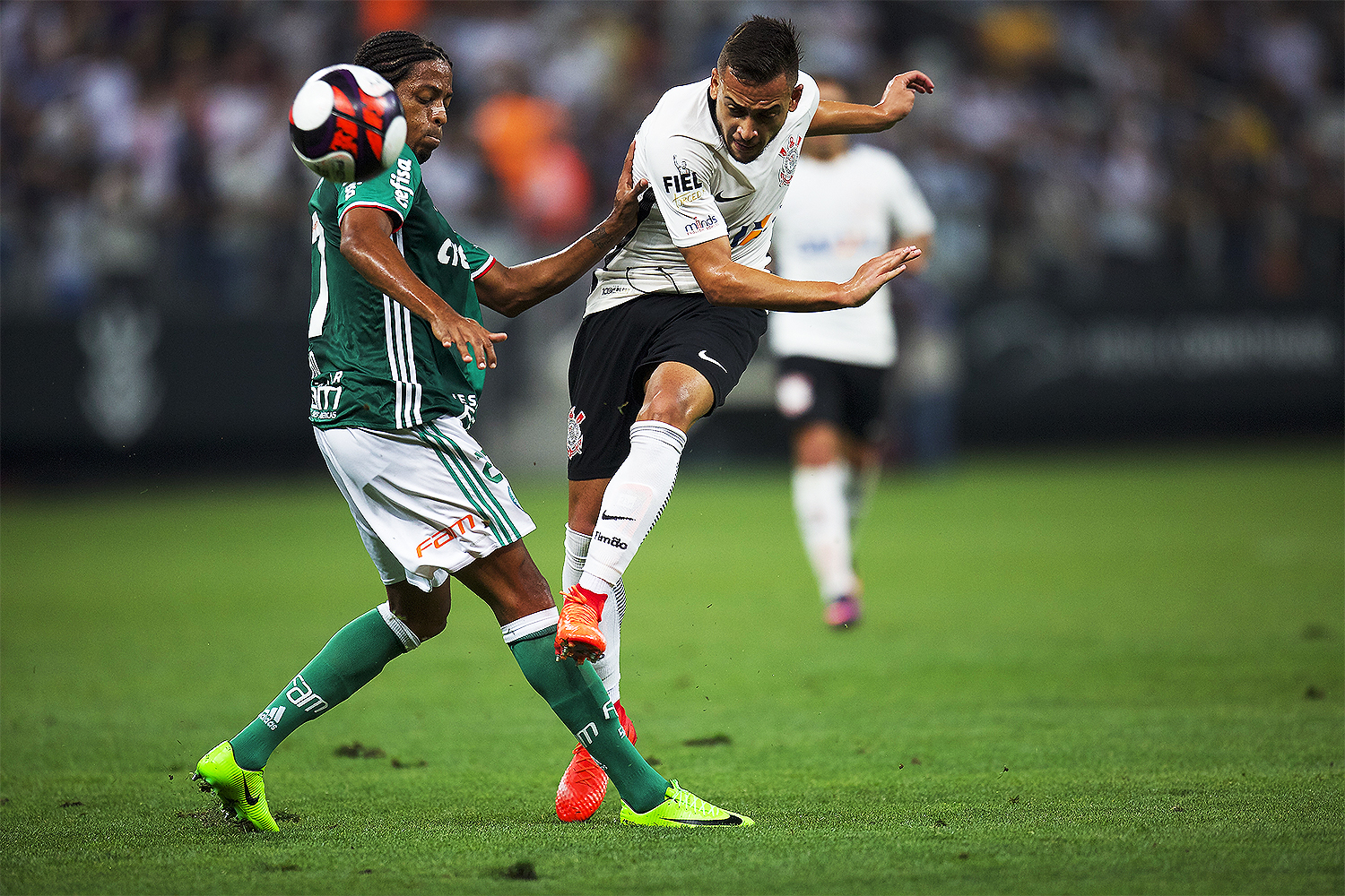 Brasileirão: Palmeiras e Corinthians fazem clássico dos ...