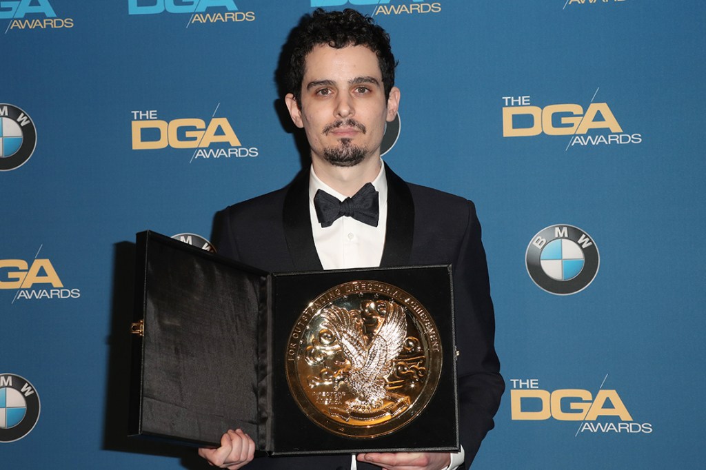 Diretor Damien Chazelle recebe prêmio do Sindicato de Diretores pelo filme La La Land, em Beverly Hills, Califórnia