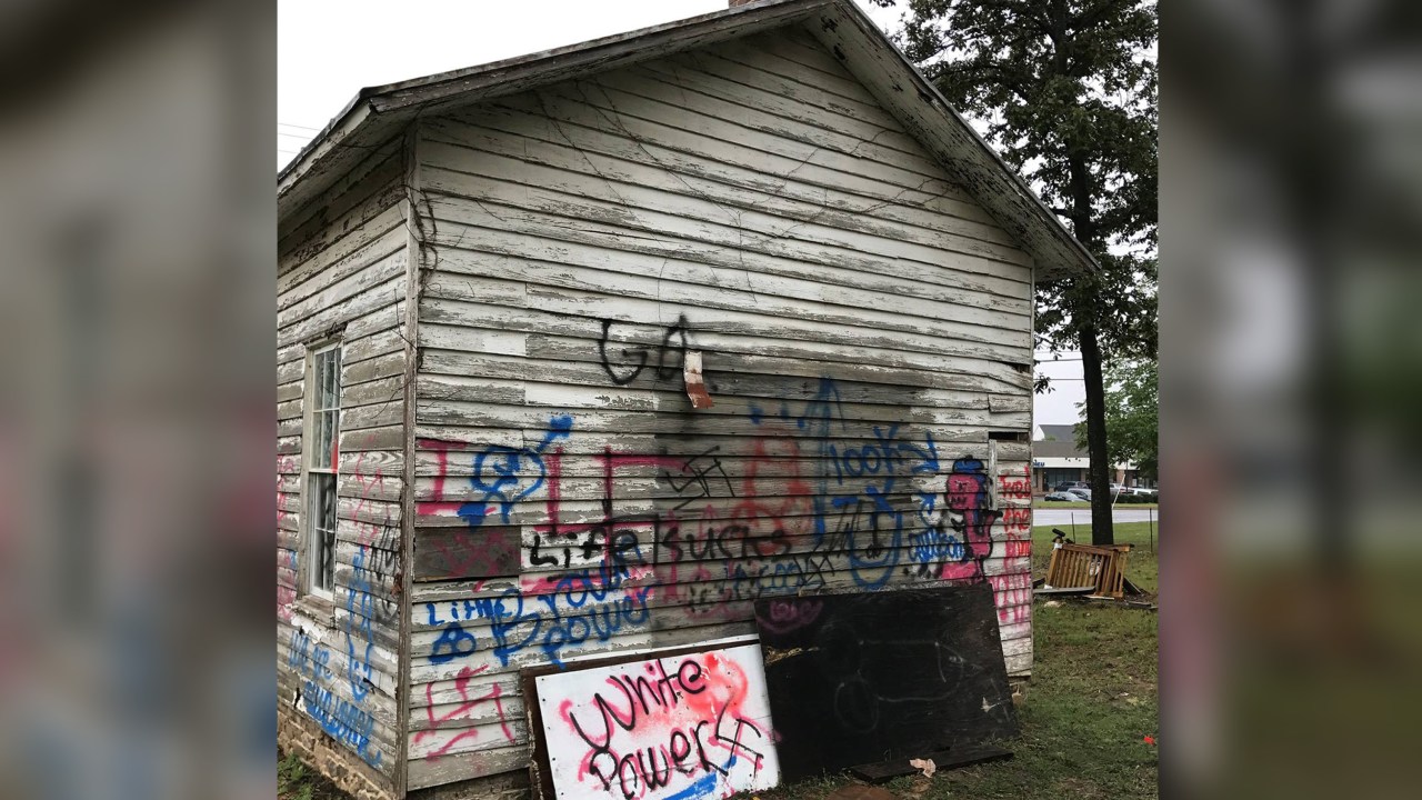Escola vandalizada nos EUA