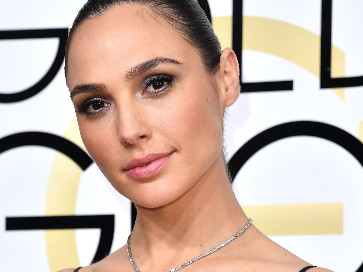 Gal Gadot organiza exibição para celebridades de v... | VEJA