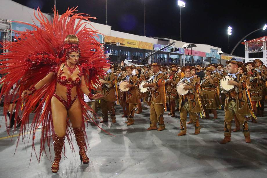 Desfile da escola de samba Gaviões da Fiel, no Sambódromo do Anhembi, em São Paulo (SP) - 25/02/2017