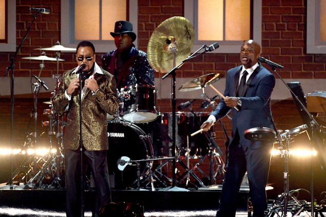 Morris Day, Jellybean Johnson, e Jerome Benton, do grupo The Time, durante a cerimônia da 59ª edição do Grammy no Staples Center, em Los Angeles, nos Estados Unidos - 12/02/2017