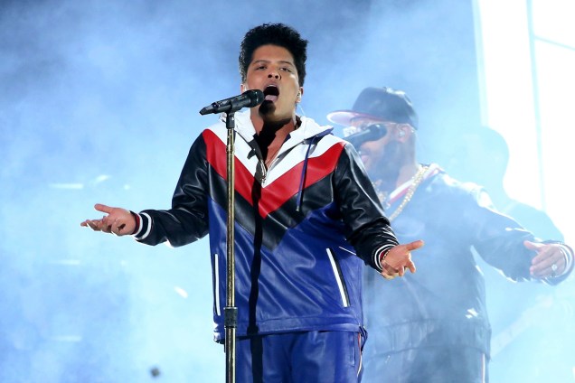 Bruno Mars durante a cerimônia da 59ª edição do Grammy no Staples Center, em Los Angeles, nos Estados Unidos - 12/02/2017