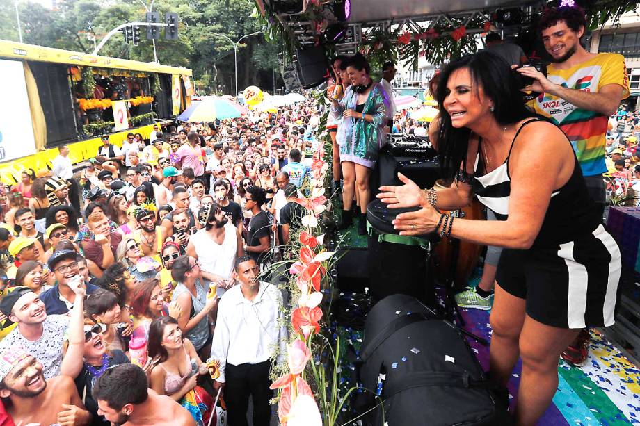 Gretchen no Bloco Love Fest na República em São Paulo - 27/02/2017