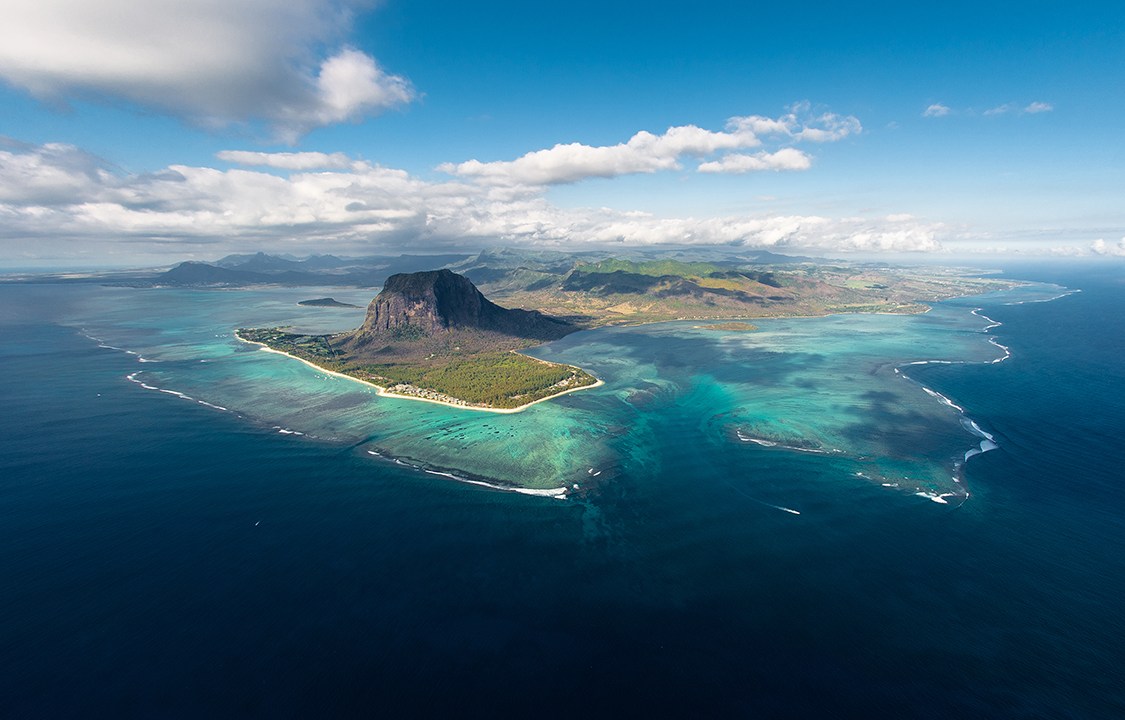 Vista aérea da principal ilha do arquipélago Maurício