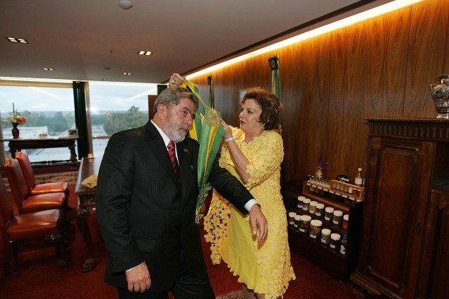 Lula ao lado de Marisa Letícia, em foto tirada em 2009