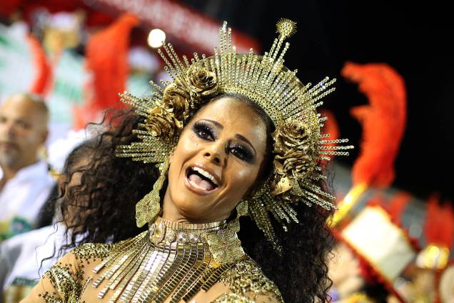 A rainha de bateria da Mancha Verde, Viviane Araújo, durante o segundo dia dos desfiles das escolas de samba, no Sambódromo do Anhembi, em São Paulo (SP) - 25/02/2017 A rainha de bateria da Mancha Verde, Viviane Araújo, durante o segundo dia dos desfiles das escolas de samba, no Sambódromo do Anhembi, em São Paulo (SP) - 25/02/2017