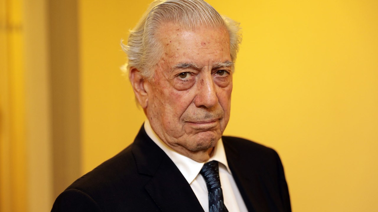 O escritor peruano Mario Vargas Llosa
