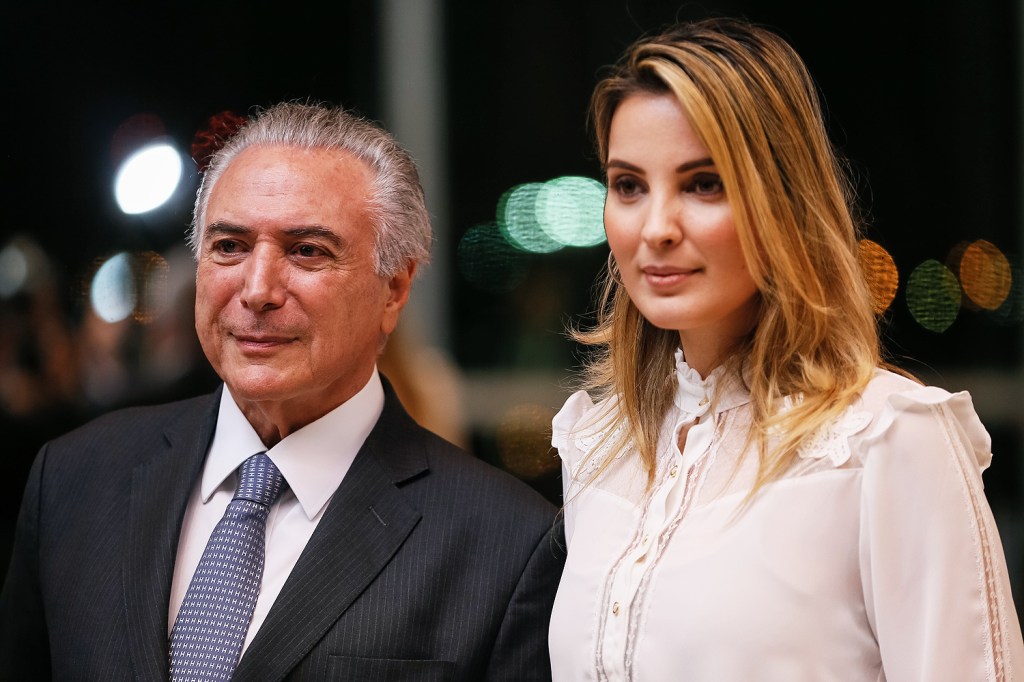 Presidente Michel Temer e a primeira-dama Marcela Temer recebem convidados para o jantar com a base aliada no Palácio da Alvorada.