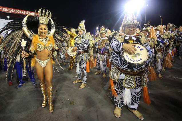 A rainha de bateria da Nenê de Vila Matilde, Ariellen Domiciano, durante o segundo dia dos desfiles das escolas de samba, no Sambódromo do Anhembi, em São Paulo (SP) - 26/02/2017 A rainha de bateria da Nenê de Vila Matilde, Ariellen Domiciano, durante o segundo dia dos desfiles das escolas de samba, no Sambódromo do Anhembi, em São Paulo (SP) - 26/02/2017