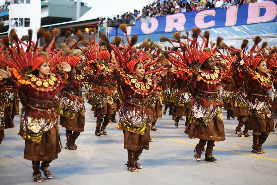 Nenê de Vila Matilde é a sexta escola a desfilar na segunda noite do Carnaval paulistano - 26/02/2017
