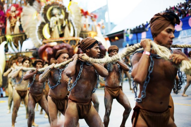 Nenê de Vila Matilde é a sexta escola a desfilar na segunda noite do Carnaval paulistano - 26/02/2017