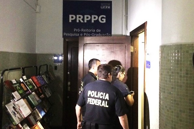 Polícia Federal deflagra operação Research para combater desvio de recursos públicos na Universidade Federal do Paraná