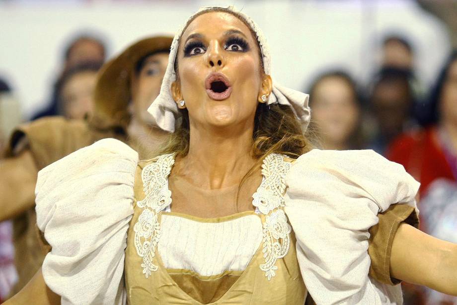 A cantora Ivete Sangalo é a homenageada no desfile da Acadêmicos do Grande Rio, na Marquês de Sapucaí - 27/02/2017