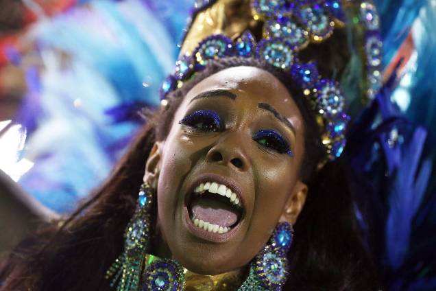 A rainha de bateria da Unidos do Peruche, Stephanye Cristine, durante o segundo dia dos desfiles das escolas de samba, no Sambódromo do Anhembi, em São Paulo (SP) - 26/02/2017 A rainha de bateria da Unidos do Peruche, Stephanye Cristine, durante o segundo dia dos desfiles das escolas de samba, no Sambódromo do Anhembi, em São Paulo (SP) - 26/02/2017