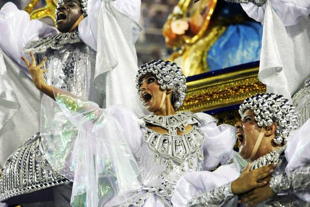 São Clemente é a segunda escola a desfilar na segunda noite do Carnaval carioca  - 28/02/2017