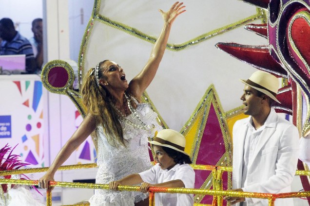 A cantora Ivete Sangalo é a homenageada no desfile da Acadêmicos do Grande Rio, na Marquês de Sapucaí - 26/02/2017