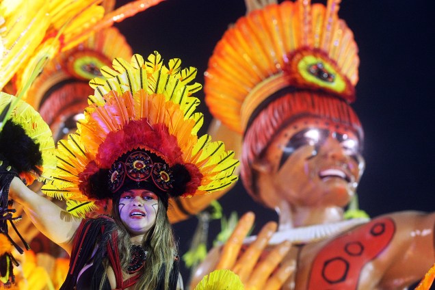 Com o enredo ' Xingu – o clamor que vem da floresta', a escola de samba Imperatriz Leopoldinense desfila no Sambódromo da Marquês de Sapucaí, no Rio de Janeiro (RJ) - 27/02/2017