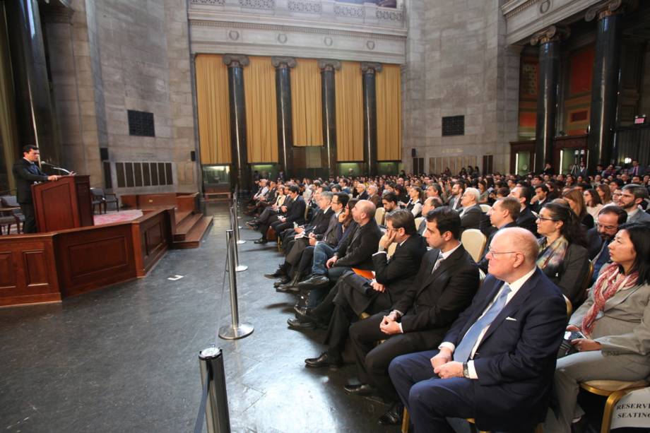 O juiz Sérgio Moro discursa durante evento na Universidade Columbia, em Nova York