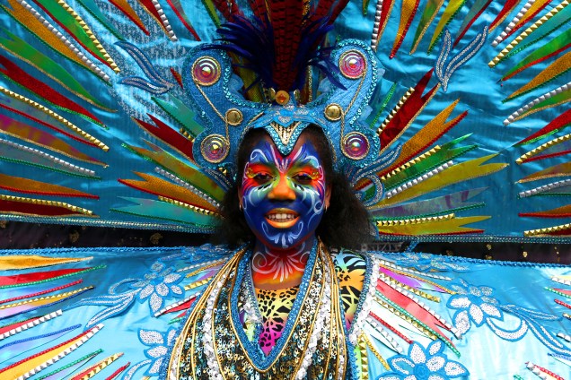 Carnaval pelo mundo - Trinidad e Tobago: Participante da Competição Anual de Carnaval da Sociedade da Cruz Vermelha para Crianças no Queen's Park Savannah em Porto da Espanha - 18/02/2017
