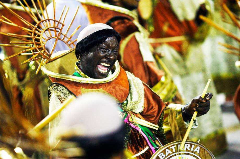 Desfile da escola de samba Estação Primeira de Mangueira, no Sambódromo da Marquês de Sapucaí, no Rio de Janeiro (RJ) - 28/02/2017