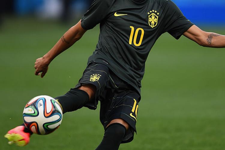 Seleção brasileira usou camisa verde em treino de 2014