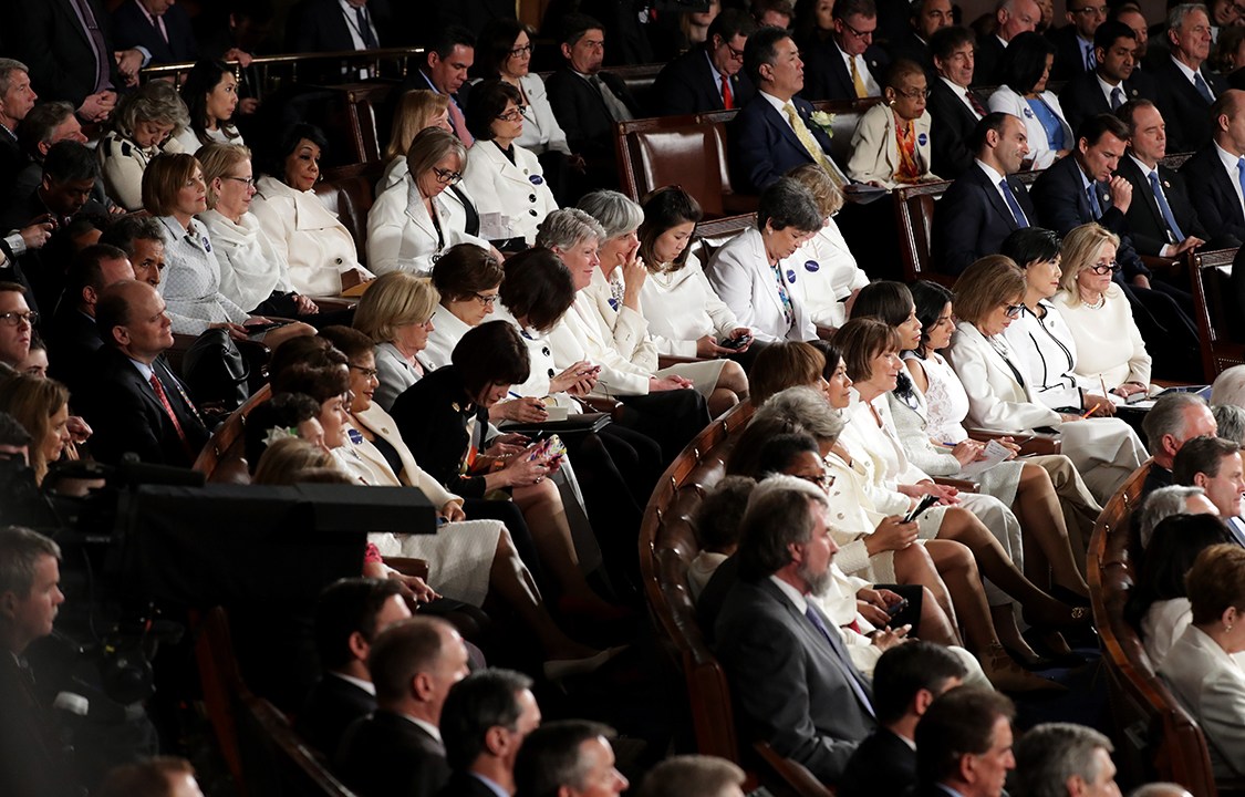 Democratas assistem discurso de Donald Trump vestidas de branco