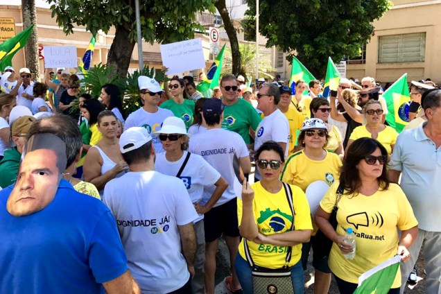Manifestantes se reúnem em São José do Rio Preto (SP) - 26/03/2017