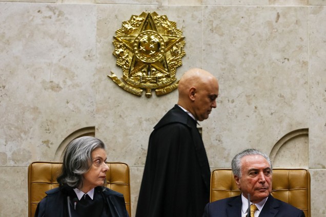 O presidente Michel Temer e a ministra Cármen Lúcia na sessão de posse do novo ministro do STF, Alexandre de Moraes, em Brasília (DF) - 22/03/2017